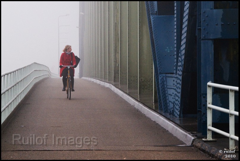 Mist op de brug.jpg